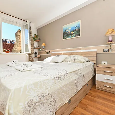 Posejdon & Neptun Appartement *